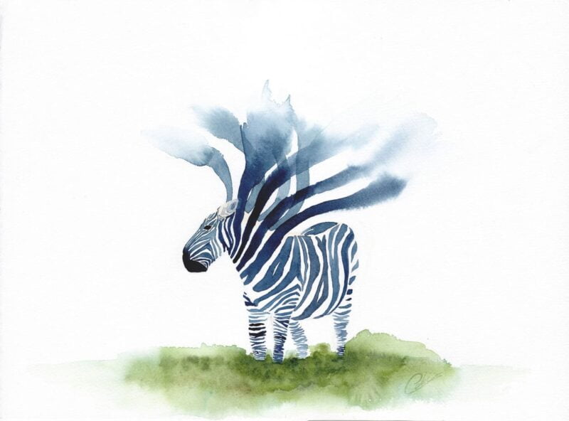 Aquarelle animale style fantastique représentant un zèbre aux rayures indigo dont les rayures au niveau du cou volent dans le vent, telles des écharpes éthérées réalisée par Christelle Lachambre artiste-peintre